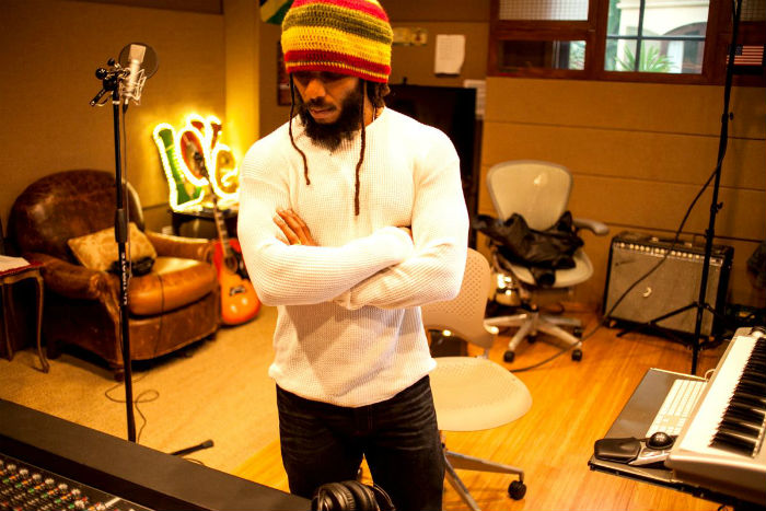 El músico iniciará una gira por los Estados Unidos para dar a conocer sus nuevas canciones. Foto: Facebook