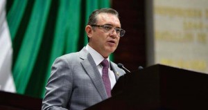 El Diputado José Bernardo Quezada Salas. Foto: Twitter @JBQuezadaSalas