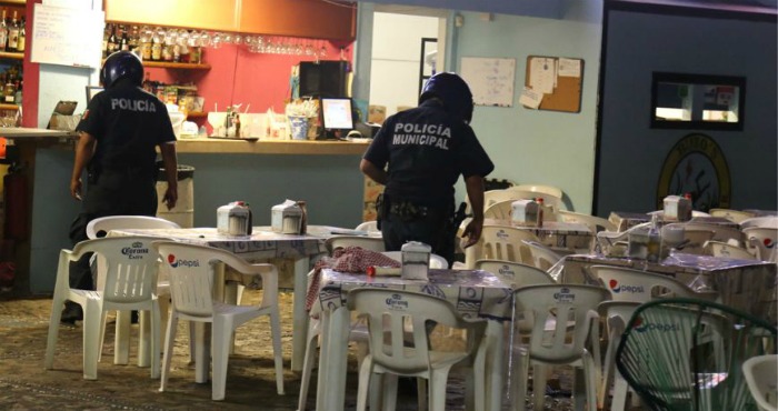 El pasado 29 de marzo, dos empleados del restaurante de mariscos Los Buzos fueron atacados a balazos frente a los comensales. Foto: El Sur