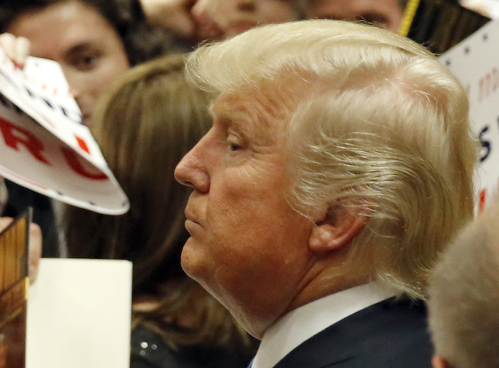 "Tenemos la autoridad moral, y toda la influencia", dice Trump en el memorando. Foto: AP.