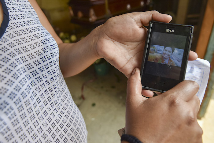 Familiares velan los restos de Luis Fernando Vazquez, otra víctima de la explosión. Foto: Cuartoscuro