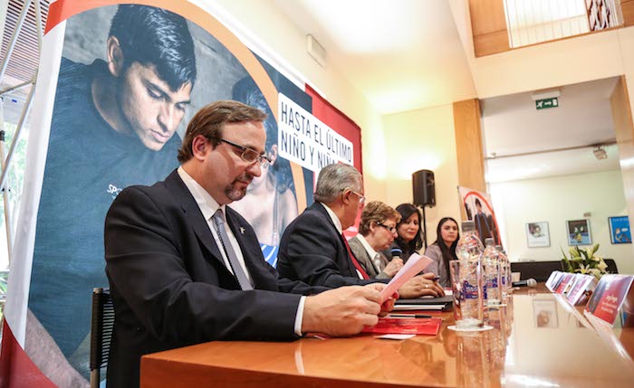 Cada país dirigió la campaña a un sector en particular. En algunos de Europa va pra los niños refugiados. Foto: Francisco Cañedo, SinEmbargo