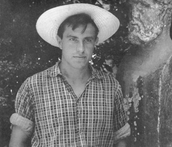 Günter Grass cuando era joven, pintor y escritor. Foto: Especial