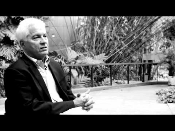 Un autor y economista. Foto: YouTube