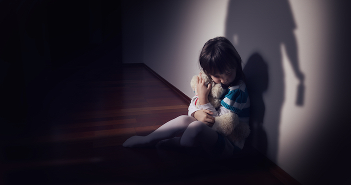 El caso ha permanecido velado en el misterio durante más de dos años, ya que la principal hipótesis era que la menor había caído por descuido, pero la colaboración de otras niñas del barrio ha permitido este "cambio de dirección" en las investigaciones. Foto: EFE