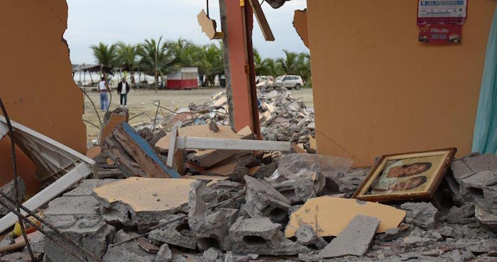 El terremoto de magnitud de 7.8 sacudió el sábado pasado Ecuador y desde entonces se registraron 622 réplicas, según el estatal Instituto de Geofísica (IG). Foto: EFE