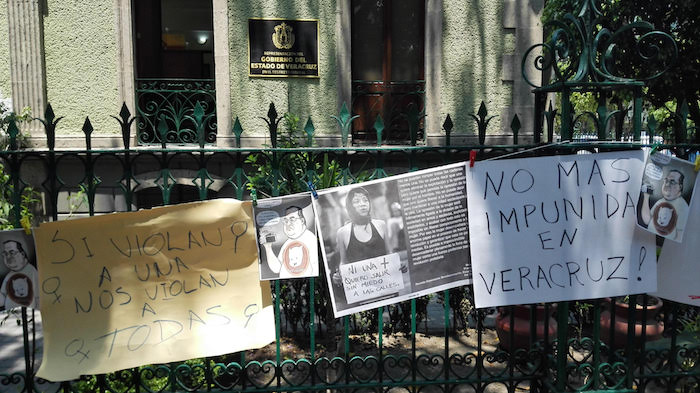 Mujeres protestaron este día contra los femninicidios y la agresión contra Daphne. Foto: Luis Barrón, SinEmbargo