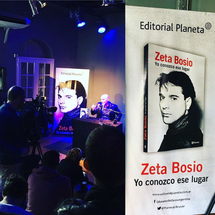 Zeta Bosio, en la conferencia de prensa donde presentó su primer libro. Foto: Facebook