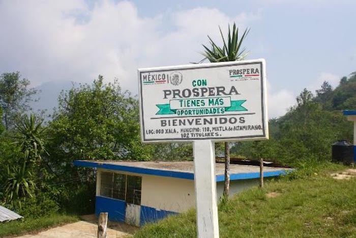 La pobreza en Zongolica también llega a las aulas de clase. Foto: BlogExpediente