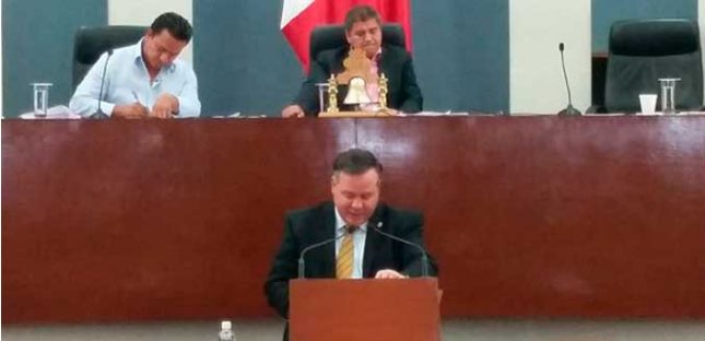 Diputados discuten Ley 3 de 3 en el Pleno del Congreso del Estado. Foto: Pulso