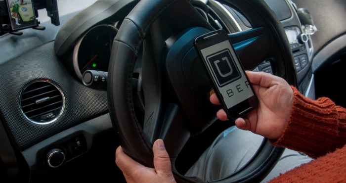 En abril pasado, tras levantarse la contingencia ambiental y recién implementado el nuevo programa Hoy No Circula, la tarifa dinámica del servicio de transporte privado Uber se elevó hasta cinco veces más. Foto: Cuartoscuro.