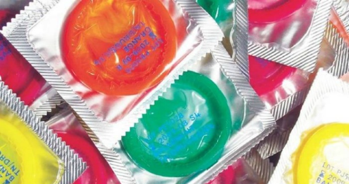 El lubricante demostró ofrecer protección casi total contra la transmisión de virus en pruebas de laboratorio. Foto: Shutterstock.