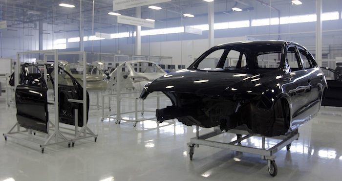 Durante abril se produjeron 269 mil 604 unidades, una reducción de 4.9 por ciento comparado con igual mes del año pasado que registró 283 mil 392 unidades. Foto: Cuartoscuro