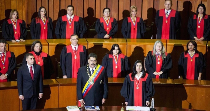 Entre las medidas que podrá tomar el Gobierno están el apoyo del sector público al privado en la producción, comercialización y distribución de bienes e insumos. Foto: Especial
