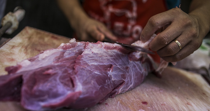 En 2013, México ocupó el octavo lugar en producción de bovinos y porcinos; y el sexto en producción de carne de ave. Foto: Cuartoscuro.