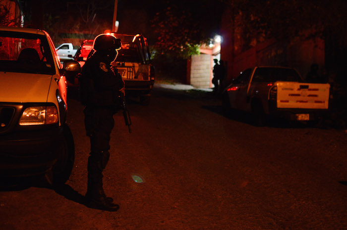 La versión difundida por la SSP dice que los tripulantes de la camioneta en la que viajaba la joven atacaron a balazos a los uniformados y al repeler la agresión la estudiante murió. Foto: Cuartoscuro/Archivo.