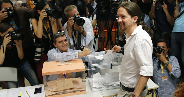 Iglesias no descartó "ningún escenario" post electoral, ni siquiera un posible pacto de Gobierno con el PSOE, pero matizó que la coalición tendrá que analizar con calma los resultados. Foto: EFE