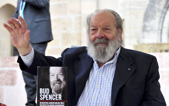 Se convirtió en el primer italiano en nadar por debajo del minuto (59.5) en los 100 metros estilos. Foto EFE