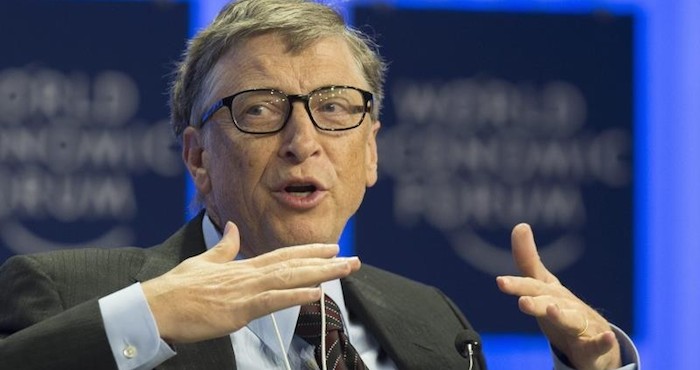 Las gallinas son fáciles de cuidar, y sus huevos y polluelos son una buena inversión para el futuro, argumentó Gates. Foto: EFE