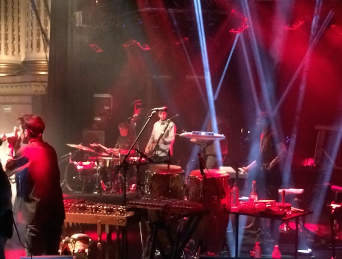 Babasónicos y su impuesto de fe en el Metropolitan. Foto: Twitter vía @MihitarianVicky