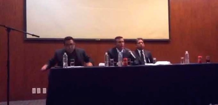 Conferencia de prensa de ETN juntos con los choferes de la unidad que fue abordada por dos delincuentes. Foto: Pulso.