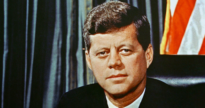 La carta de cuatro hojas dirigida a Mary Pinchot Meyer fue escrita como un mes antes de que fuera asesinado JFK. La firmó sólo como "J''. Foto: AP