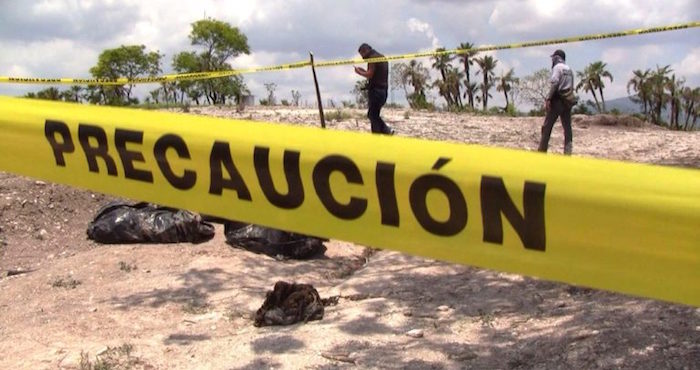 Lugar del hallazgo de cinco cuerpos envueltos en bolsas negras de plástico en la periferia de Chilapa. Fotos: El Sur.