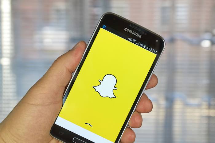 Snapchat se ha vuelto una de las redes sociales más populares, sobre todo entre lo jóvenes y la empresas. Foto: Shuttertock