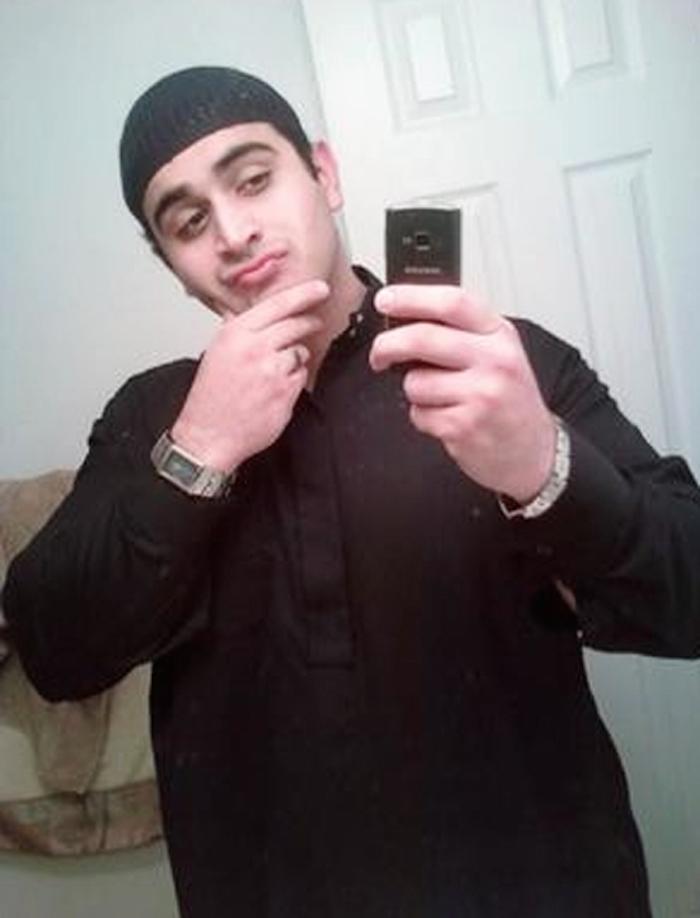 Foto sin fecha de Omar Mateen, quien perpetró una matanza de decenas de personas en el club nocturno gay Pulse en Orlando Florida, el domingo 12 de junio de 2016. El atacante, de 29 años, armado con un fusil de asalto y una pistola, abrió fuego en el interior del lugar que estaba lleno y fue abatido en el lugar tras enfrentarse a tiros con agentes de la unidad de elite SWAT, según la policía. (MySpace vía AP)