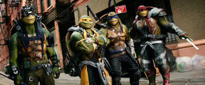 Imagen difundida por los estudios Paramount Pictures muestra a los personajes (de izquierda a derecha) Donatello, Michelangelo, Leonardo y Raphael en una escena de la cinta "Teenage Mutant Ninja Turtles: Out de the Shadows". Foto: AP