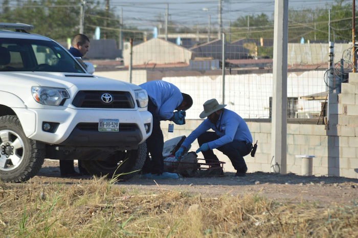 El cuerpo de la niña fue localizado la tarde del miércoles 22 de junio en el canal Tulichek, ubicado en la parte sur de Mexicali, atrás del fraccionamiento popular Lomas Altas. Foto: Zeta