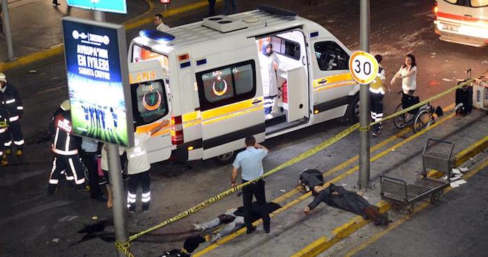 Ya el jueves había habido registros en varios barrios de Estambul durante los que fueron arrestadas 13 personas supuestamente relacionadas con el Estado Islámico (EI). Tres de ellas son extranjeras, según fuentes gubernamentales. Foto: EFE