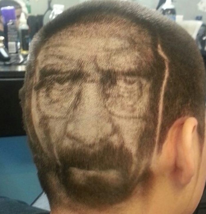 Sánchez tiene una extensa colección de fotografías de su novedoso arte, y su fama ha corrido de boca en boca en Chicago, y en el mundo a través de las redes sociales. Foto: LaOpinión