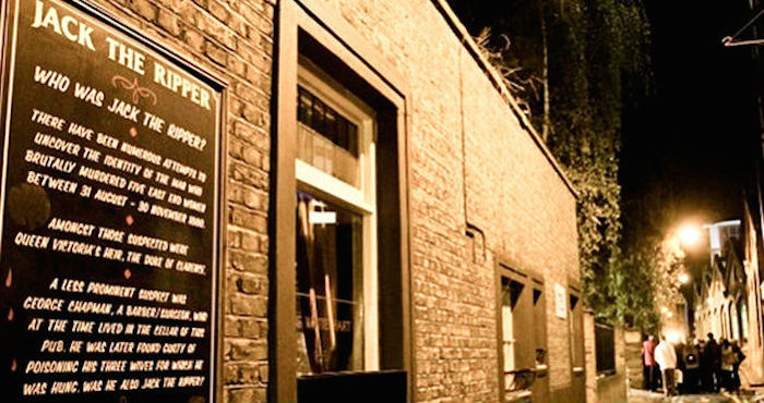 Callejón del East End de Londres; escenario de los asesinatos de Jack el Destripador. Foto: Viajar Ahora