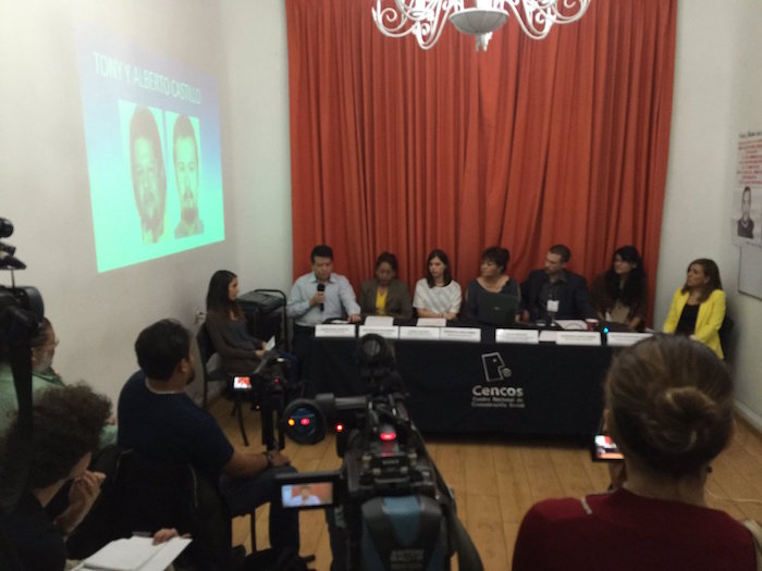 Familiares de los inculpados por el caso Wallace y activistas evidenciaron las mentiras en el caso. Foto: Twitter @cencos