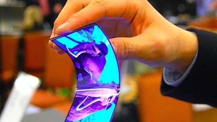 El fabricante coreano acaba de presentar dos patentes en las que plasma su visión del teléfono móvil flexible del futuro. Foto: Ticbeat.