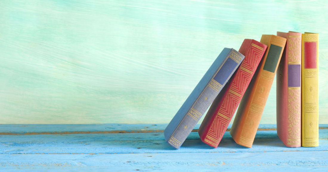 Leer buscando la identidad. Foto: Shutterstock