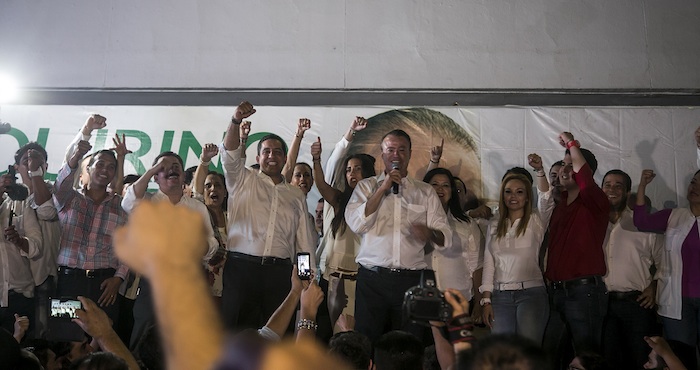 Quirino Ordaz Coppel, candidato a Gobernador de la coalición PRI-PVEM y PANAL, celebró su triunfo como ganador virtual de la elecciones en el estado de Sinaloa. Foto: Cuartoscuro.