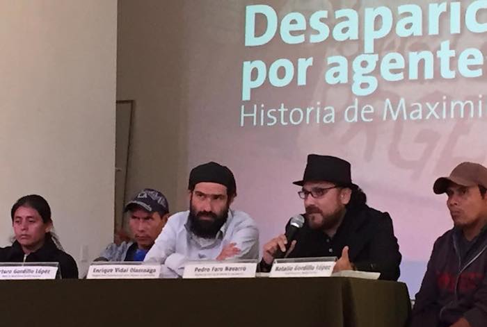 En conferencia de prensa, familiares de Maximiliano Gordillo Martínez, junto con organizaciones de derechos humanos, denuncian la desaparición forzada del joven Chiapaneco. Foto: @sweforguatemalaymexico