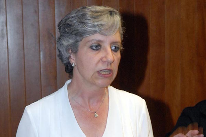 Laila Yunes advierte que los zurdos siguen causando controversia. Foto: UNAM