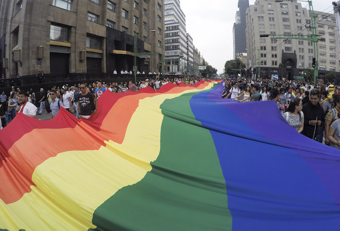 Millones de mexicanos pertenecen a la población LGBTTI, expuso Vela. Foto: Cuartoscuro