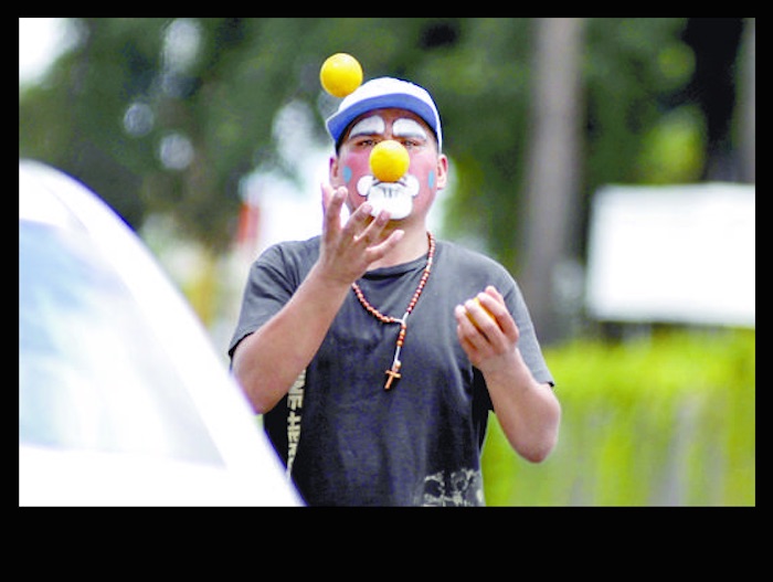 Los artistas callejeros coinciden en que se puede vivir de esta fuente de ingreso. Foto: Vanguardia 
