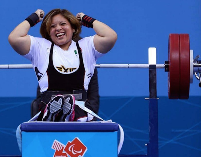 Amalia Pérez, medalla de oro en levantamiento de potencia. Foto: @CONADIS_MX