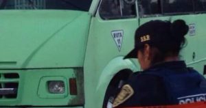 El incidente ocurrió en la avenida Gelatao a la altura del Eje 6 Sur, en la Delegación Iztapalapa. Foto: Twitter [@bsk_mtz].