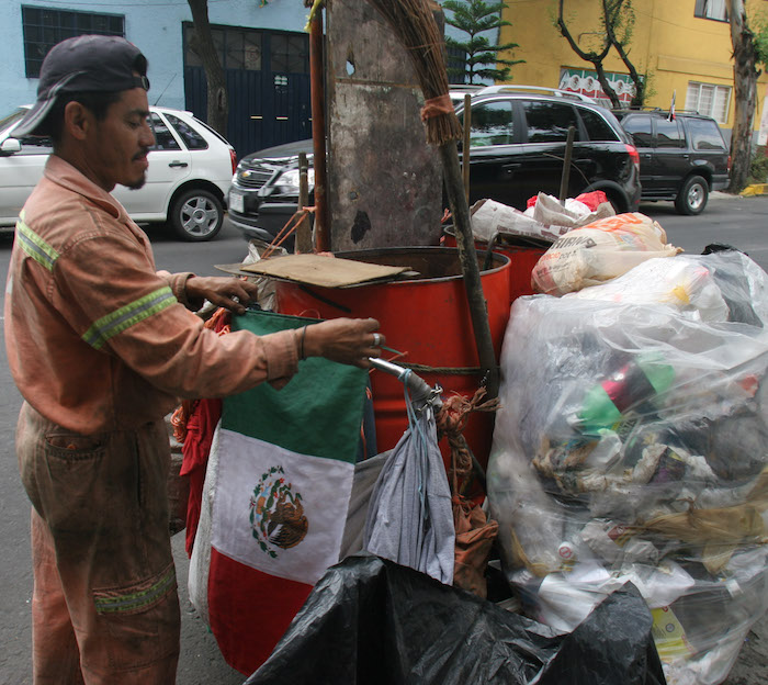 Las casas particulares también arrojan muchos desechos "patrios". Foto: Cuartoscuro