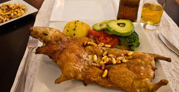 El Cuy, uno de los platos más curiosos de la cocina tradicional peruana. Foto: Viajar Ahora, ElDiario.es