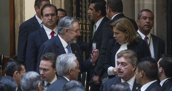 De los tres mandatarios enriquecidos cínicamente al amparo del poder, el que viene a representar a este nuevo PRI referido por el Presidente es el hoy prófugo ex Gobernador Javier Duarte. Foto: Cuartoscuro.