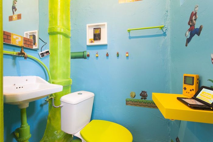 También hay algunos clásicos en el baño. Foto: AirBNB