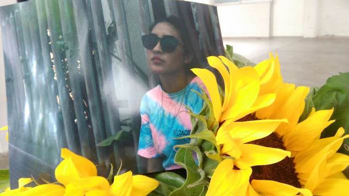 En el mensaje iba implícita la amplia sonrisa de Génesis, el rasgo más común en su recuerdo entre quienes la conocieron. En sus fotos de Facebook ella hablaba sobre la tierra, sobre la vida, sobre el agua que cae en las hojas verdes del trópico. Foto: Especial