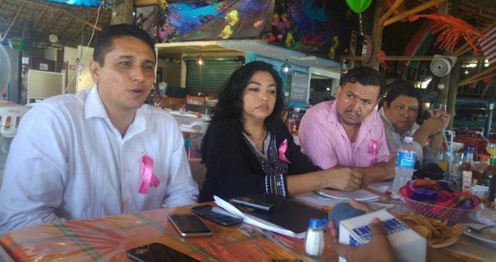 La conferencia de la Unión de Profesionistas, encabezada por Ana Edith Hernández, fue para anunciar un ciclo de conferencias este viernes con relación al cáncer de mama, en el centro de convenciones del parque Papagayo. Foto: ElSur